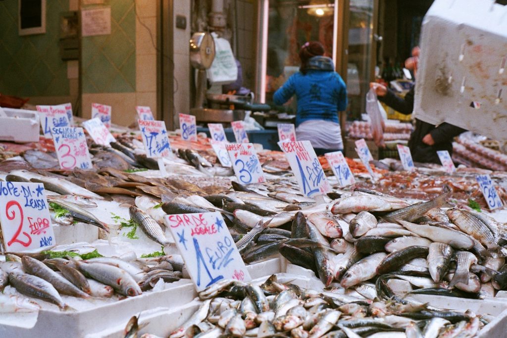 poisson frais du marché de Naples