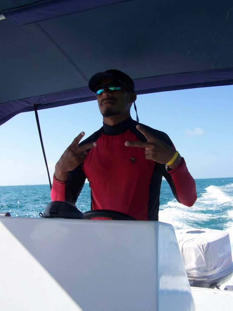 snorkeling belize