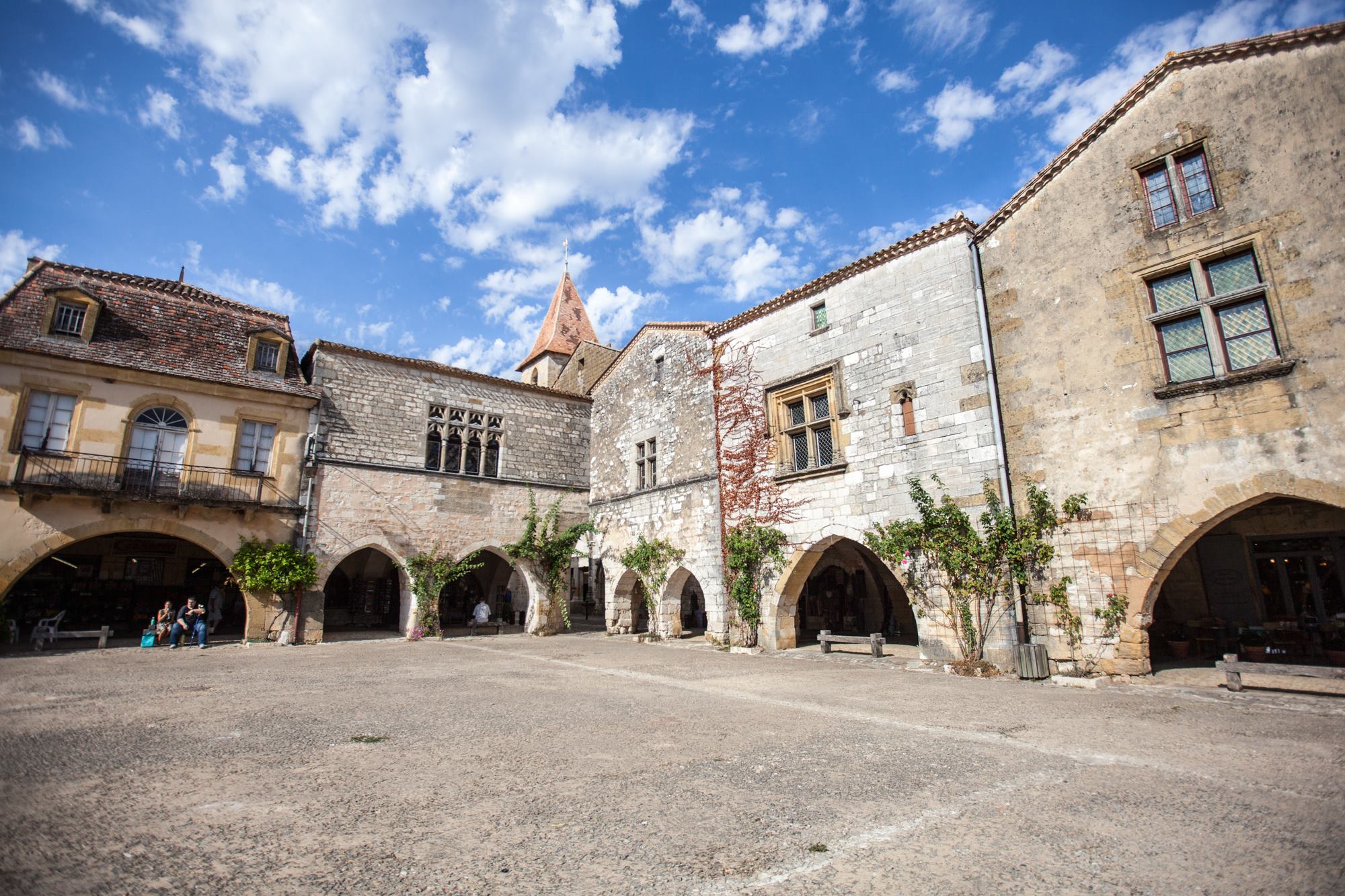 montpazier place