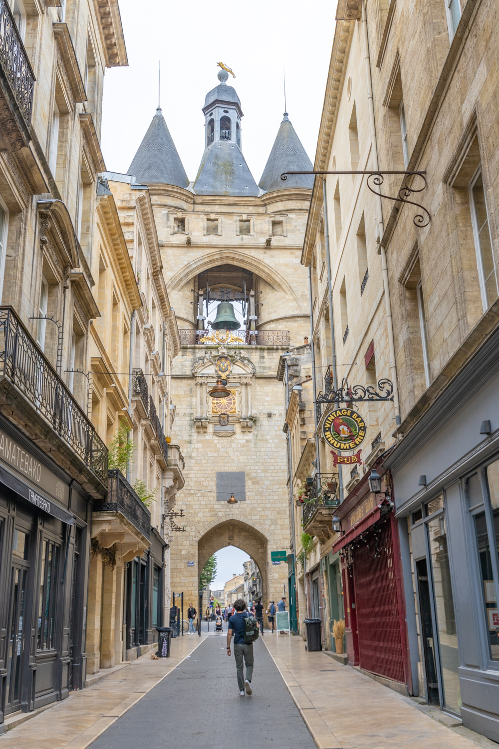 grosse cloche bordeaux