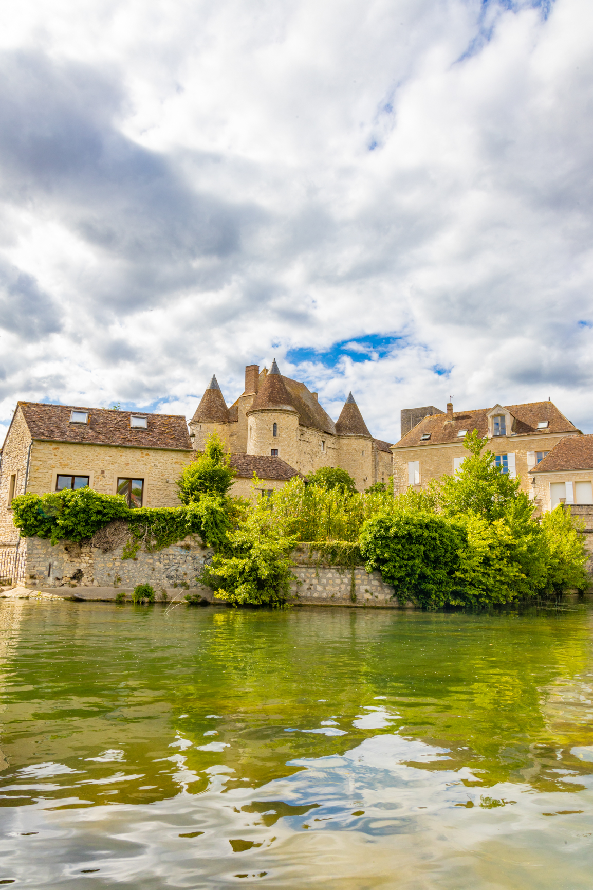 chateau nemours